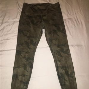 Lulu lemon camo leggings